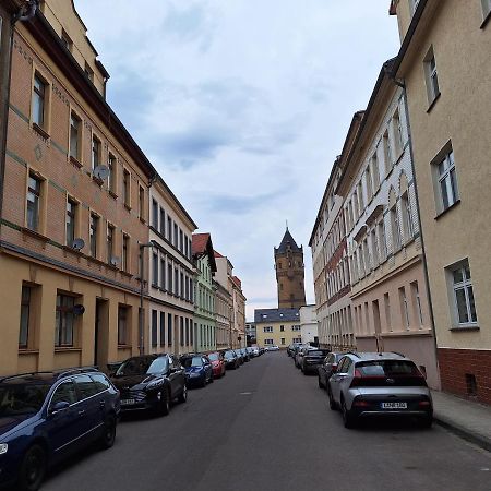 Schoene Zwei-Zimmer-Wohnung "W2" Mit 4 Einzelbetten Und Wlan In Zwenkau Bei Leipzig Im Neuseenland מראה חיצוני תמונה