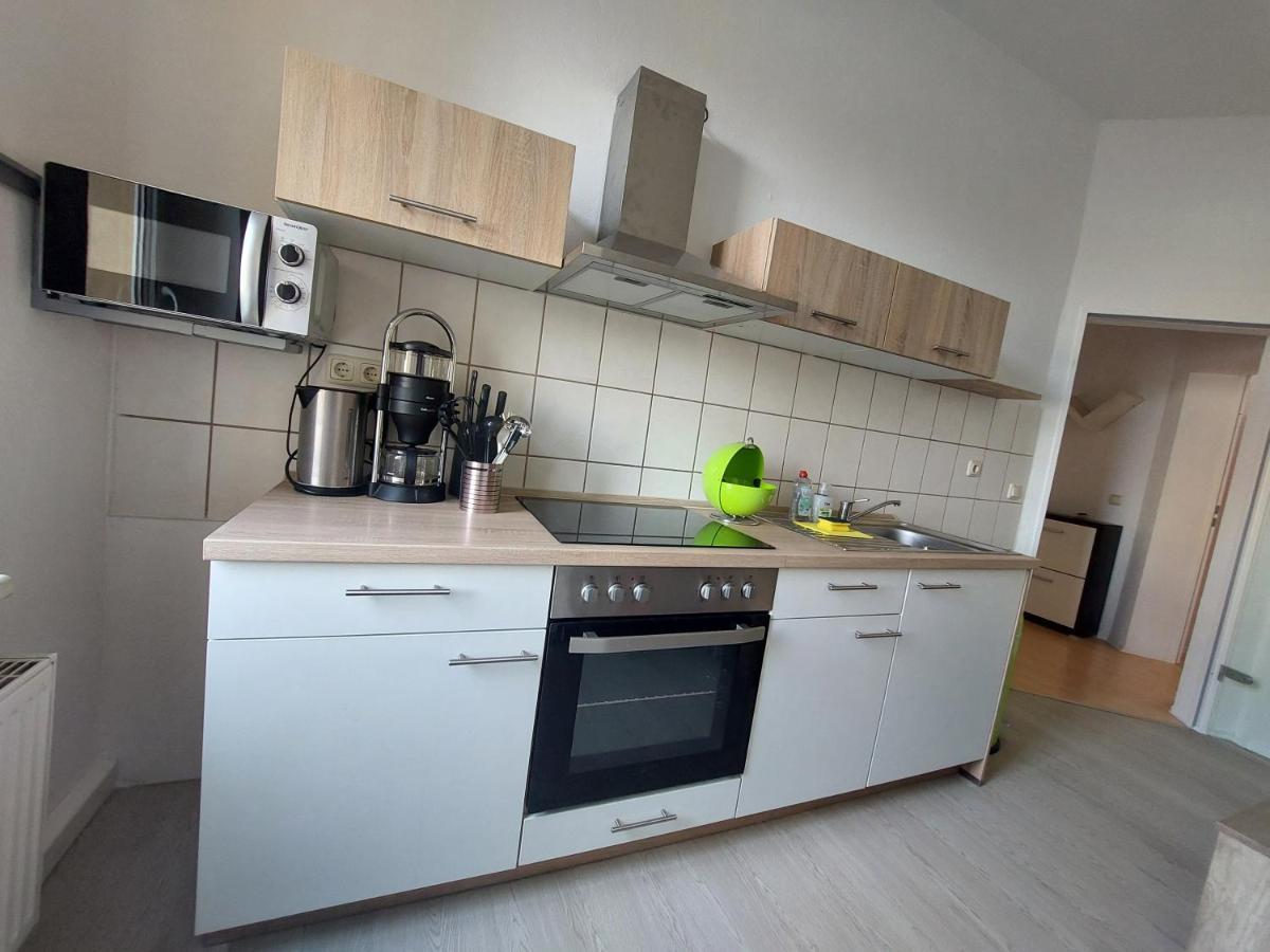 Schoene Zwei-Zimmer-Wohnung "W2" Mit 4 Einzelbetten Und Wlan In Zwenkau Bei Leipzig Im Neuseenland מראה חיצוני תמונה